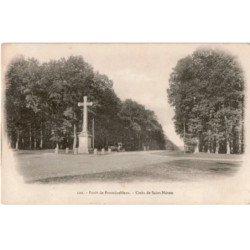 FONTAINEBLEAU: croix de saint-hèrem - très bon état