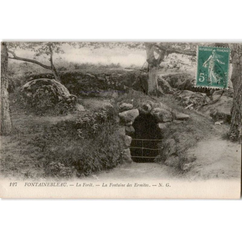 FONTAINEBLEAU: la forêt la fontaine des ermites - très bon état