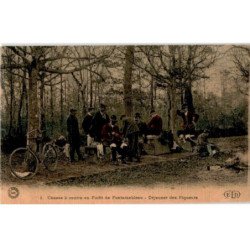 FONTAINEBLEAU: chasse à courre en forêt de fontainebleau, déjeuner des piqueurs - très bon état