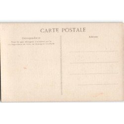 FONTAINEBLEAU: chasse à courre en forêt de fontainebleau, relais de chevaux - très bon état