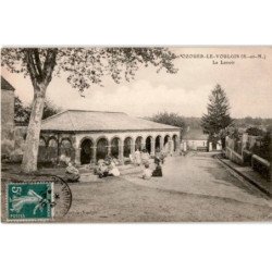 OZOUER-le-VOULGIS: le lavoir - très bon état