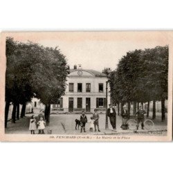 PENCHARD: la mairie et la place - très bon état