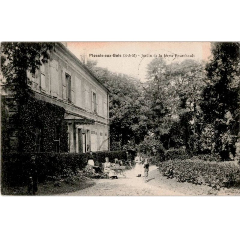 PLESSIS-aux-BOIS: jardin de la ferme fourchault - état