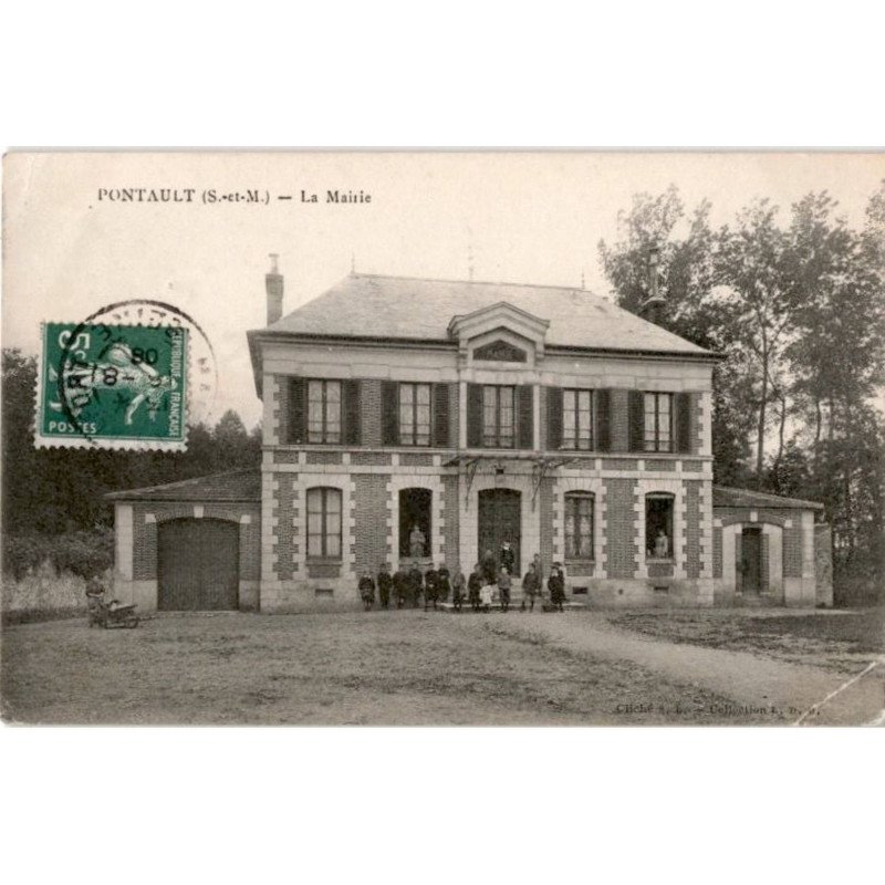 PONTAULT: la mairie - état