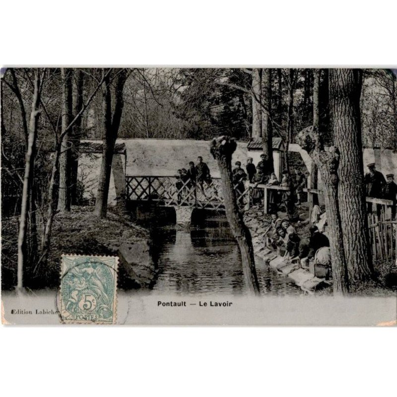 PONTAULT: le lavoir - très bon état