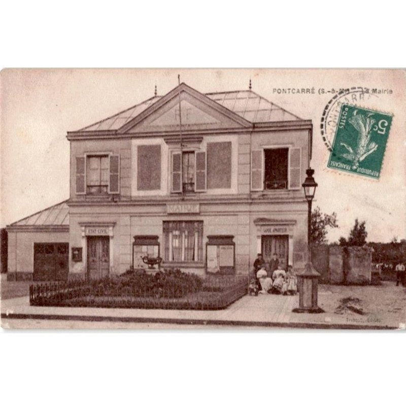 PONTCARRE: la mairie - très bon état
