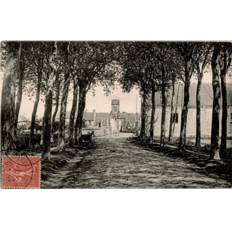 REAU: entrée du village - très bon état