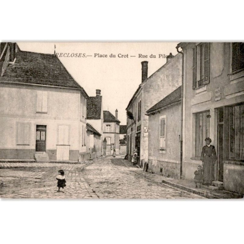 RECLOSES: place du crot rue du pilori - très bon état