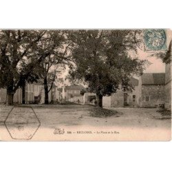 RECLOSES: la place et la rue - très bon état