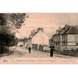 SAINT-PIERRE-les-NEMOURS: la mairie et l'avenue - très bon état