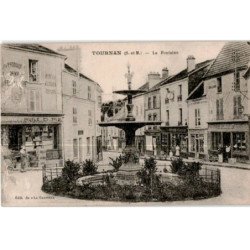 TOURNAN: la fontaine - très bon état