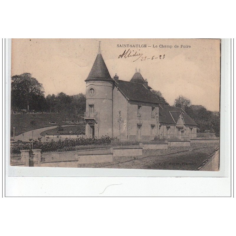 SAINT SAULGE - Le Champ de Foire - très bon état