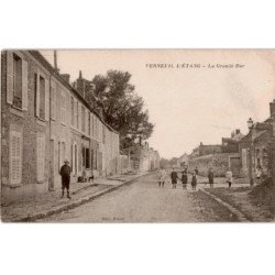 VERNEUIL-L'ETANG: la grande rue - état