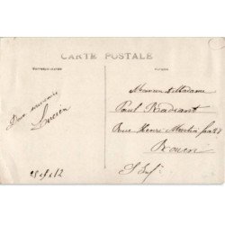 VILLENEUVE-LE-COMTE: l'école - état