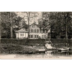 VILLENEUVE-LES-BORD: le chalet de villeneuve-les-bordes ancienne résidence du président de la république - très bon état