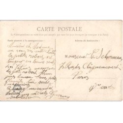 VILLENEUVE-sur-BELLOT: place de villeneuve - état