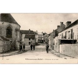 VILLENEUVE-sur-BELLOT: l'avenue de la gare - très bon état