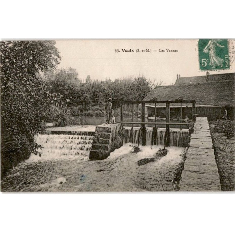 VOULX: les vannes - très bon état