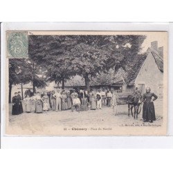 CHEMERY: place du marché - très bon état