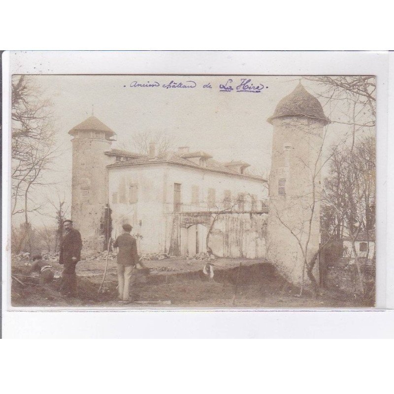 LA HIRE: ancien château - très bon état