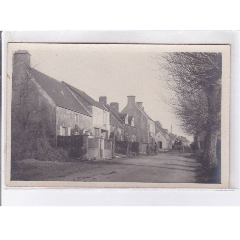 BARNEVILLE: carte photo, le bas du bourg - très bon état