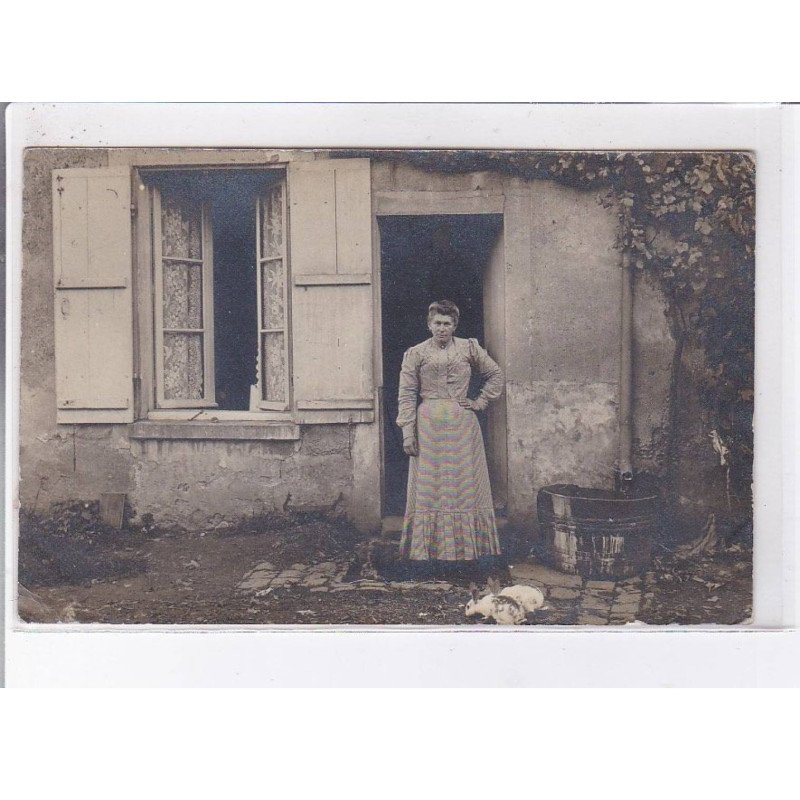 VILLER-sous-ORSAY: femme et lapins - très bon état