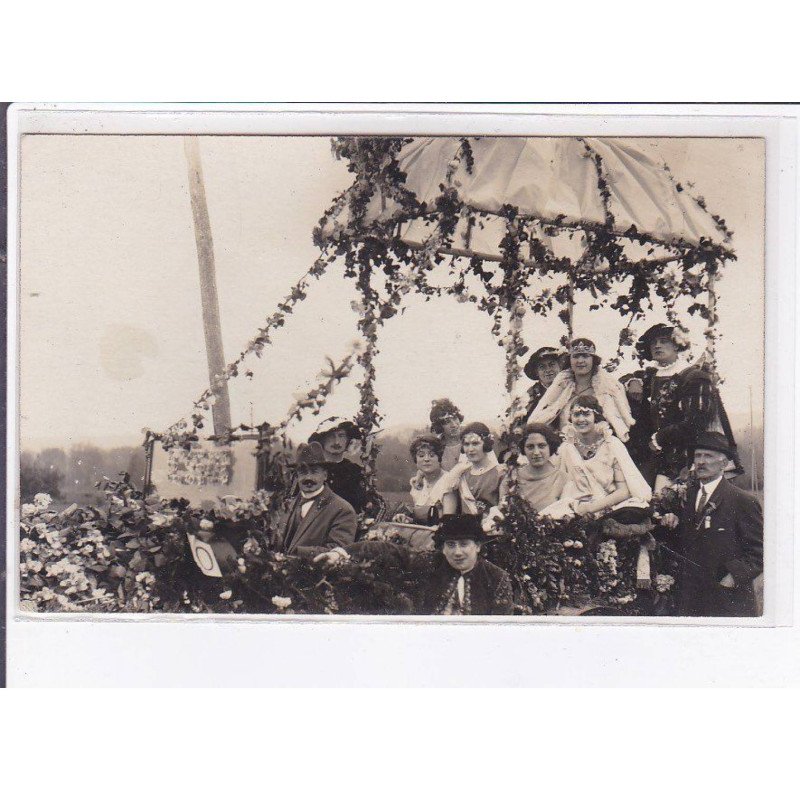 RIS ou GRIGNY: cavalcade - très bon état