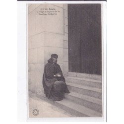 TOURS: aveugle à la porte de la basilique saint-martin - état