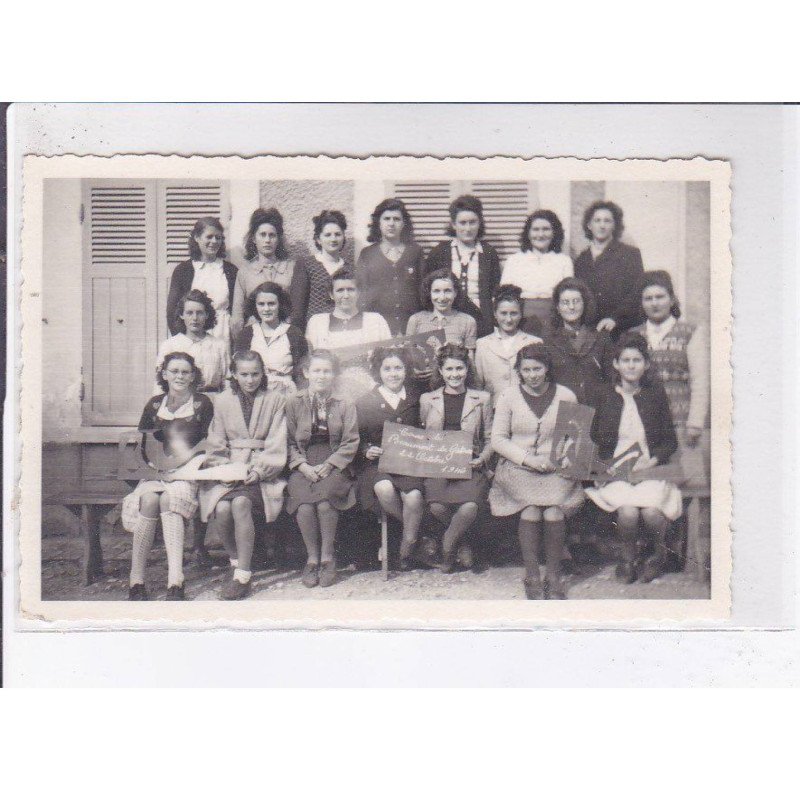 BEAUMONT du GATINAIS: école, groupe de personnes - très bon état