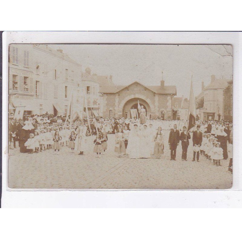 DOURDAN: jeanne d'arc fête - état