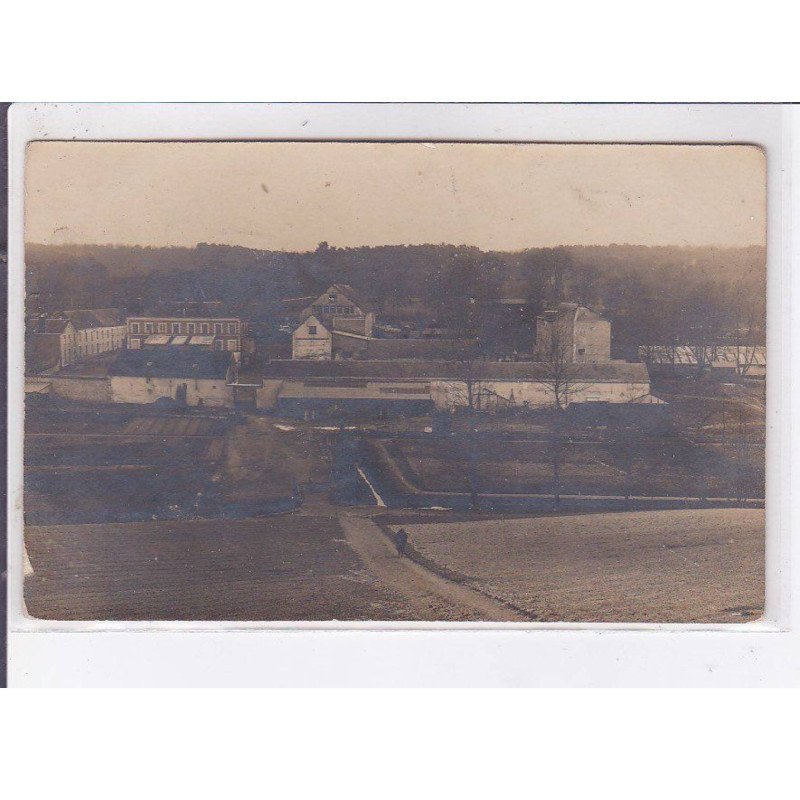 SAINT-MESME: bâtiments - très bon état