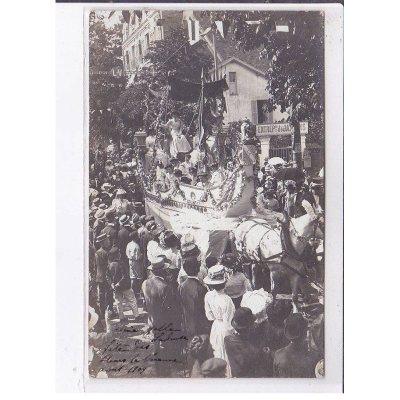 LA VARENNE: cavalcade, reine - très bon état