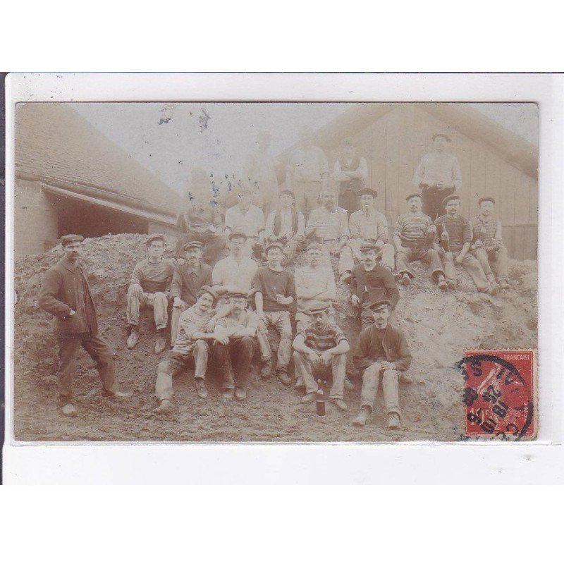 IVRY-sur-SEINE: ouvriers - très bon état