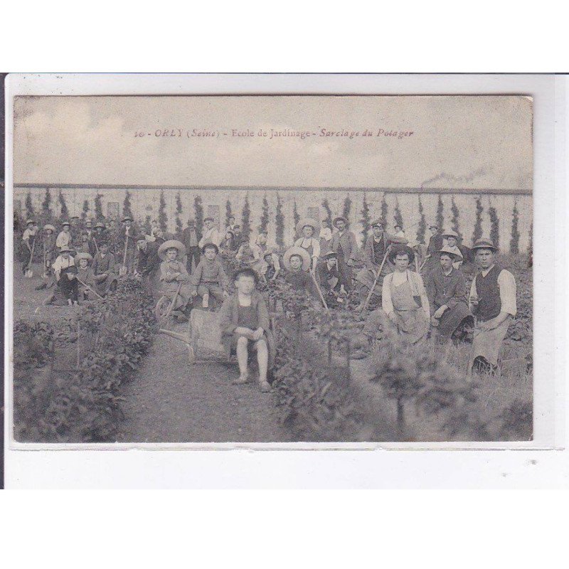 ORLY: école de jardinages sarclage du potager - très bon état ORLY: école de jardinages sarclage du potager - très bon état