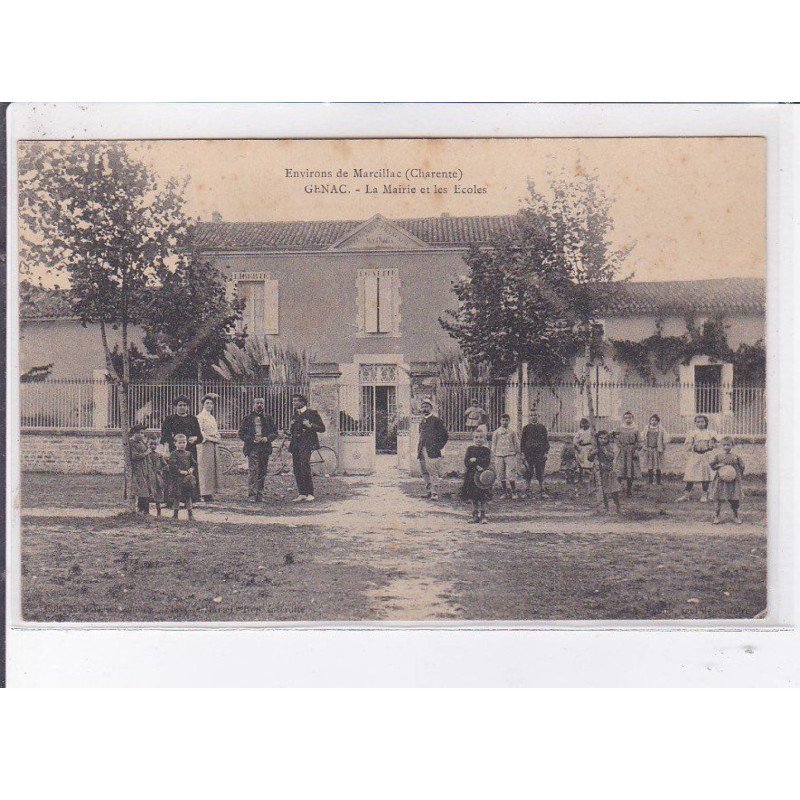 GENAC: la mairie et les écoles - très bon état