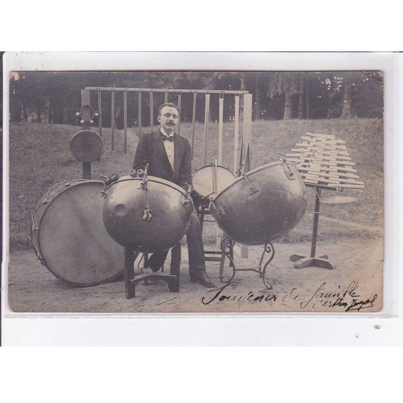 PARIS: jardin d'acclimatation, musicien arthur jugal 75016 - très bon état