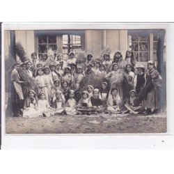 PARIS: fête, déguisement, enfants, école 7CPA 75012 - très bon état