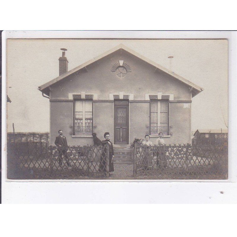 ORLY: bâtiment, personnages - très bon état