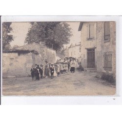 CHASSORS: procession - très bon état