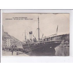 BONIFACIO: un coin du port, bateau à quai - très bon état