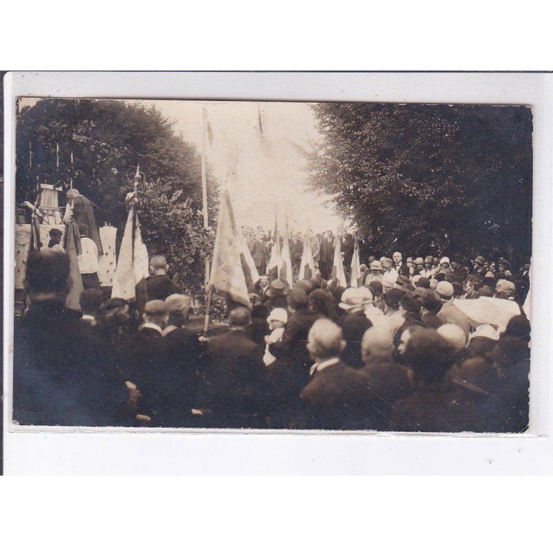 COUCY le CHATEAU: événement - très bon état