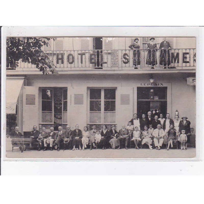 VICHY: hôtel des consuls saint-james place de la source de l'hôpital, propriétaire A. Leplaix - très bon état