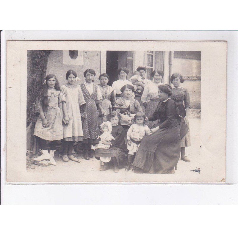 CHER: machine à coudre, femmes - très bon état