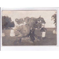 CHANTILLY: cirque pinder, dresseur d'éléphant - état