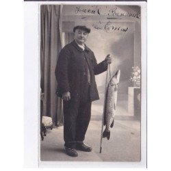 CHAMPAGNE-sur-SEINE: pêcheur, brochet - état