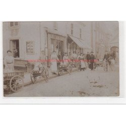 LE THILLOT : carte photo de laitières devant le magsin du photographe et éditeru de cp NOTTER vers 1910 - très bon état