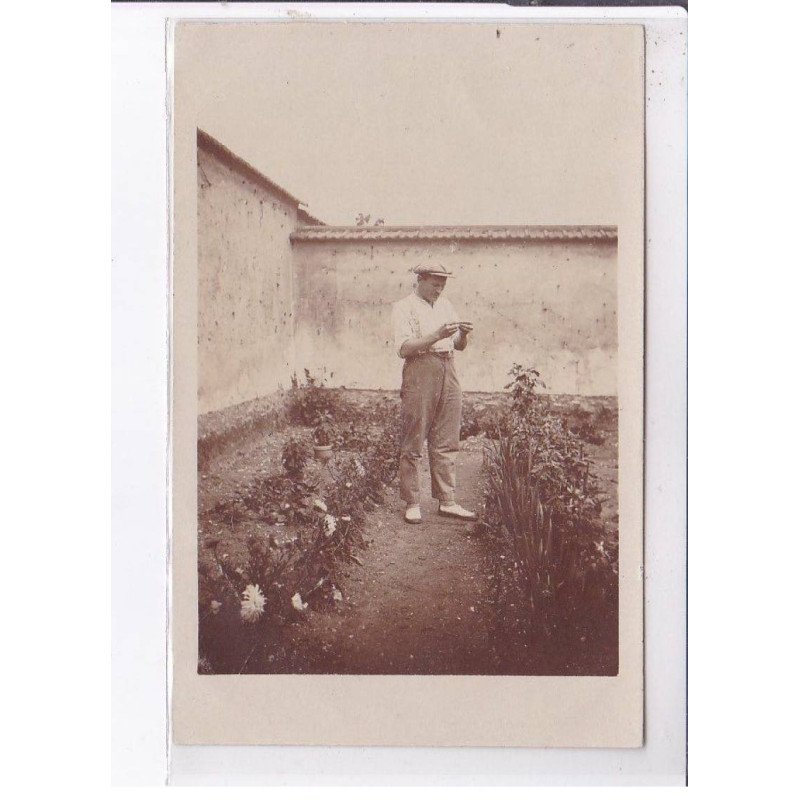 OISE: jardinier au repos - très bon état