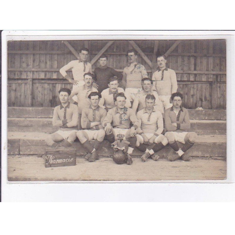 RETHEL: football association sportif, pharmacie - très bon état