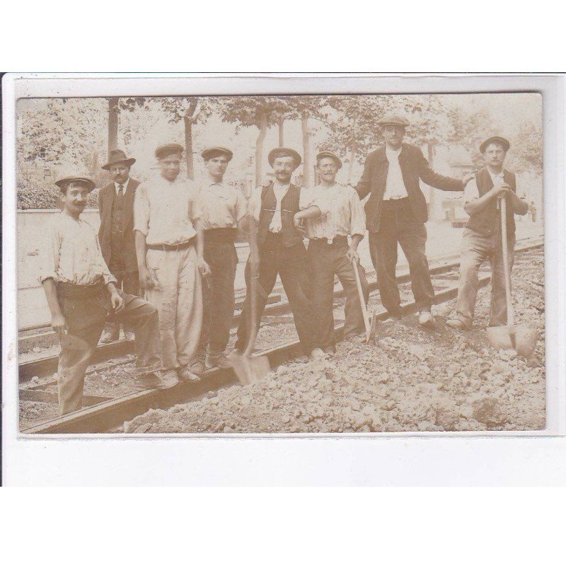 NANTERRE: pose des rails, chemin de fer - très bon état