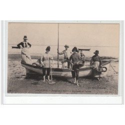 ARCACHON - Parqueuse d'huîtres et marchande de poissons - très bon état